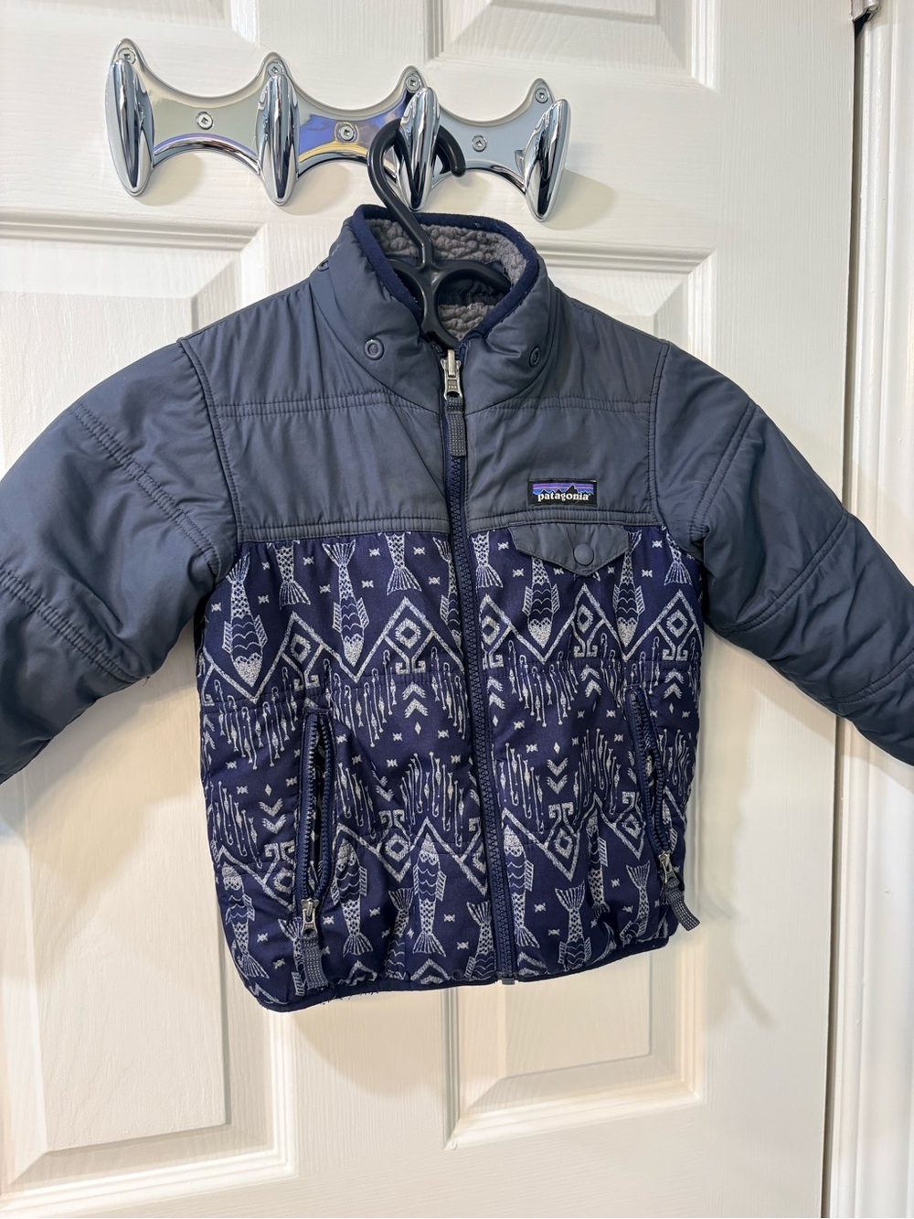Patagonia Kids Navy & Light Navy Patterned Puffer Jacket